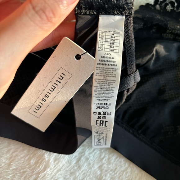 NWT Intimissimi Black Lace Triangle Wireless Bra 36B - Picture 7 of 10
